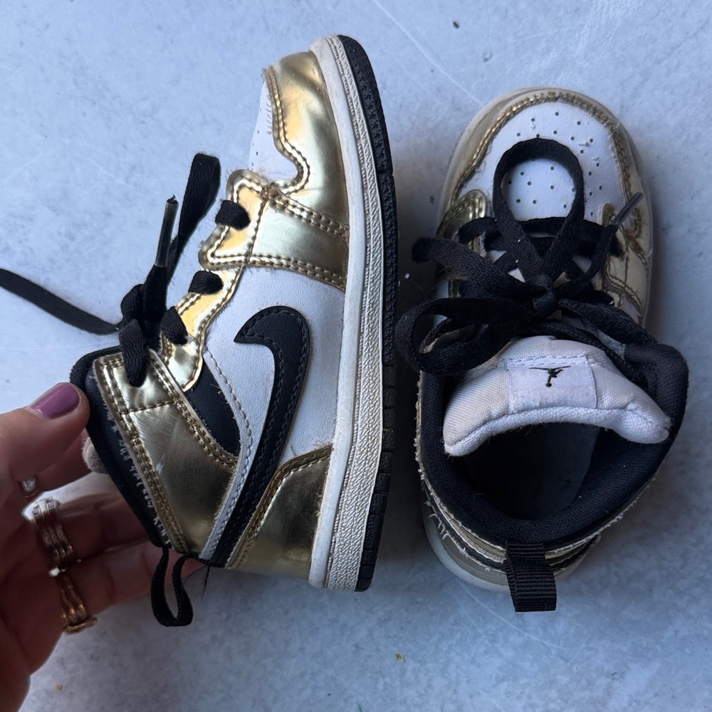 Nike Kids Metallic Gold and Black Sneakers